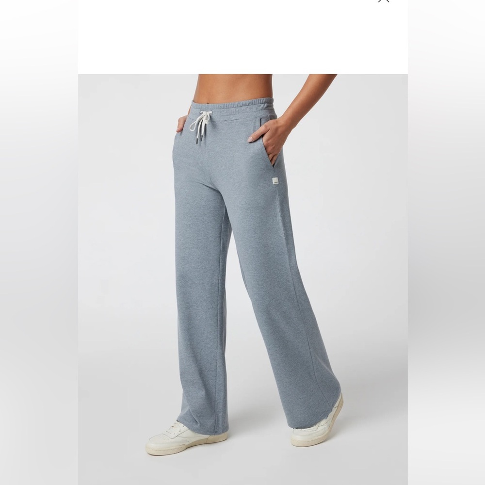 VUORI Halo Essential Wideleg Pant - Short -BRAND NEW
29 inseam